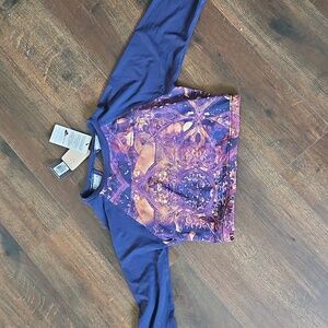NWT CALIA Long SleeVE RASH GUARD. OPEN BACK SURF SMALL